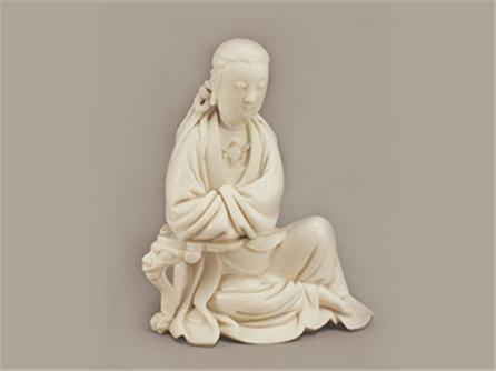  德化窑白釉观音坐像 明（1368-1644）