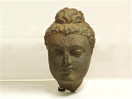  石雕佛头像（公元1-3世纪犍陀罗）